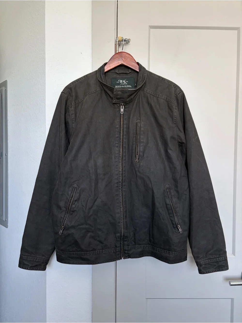 RODD & GUNN THE JACK JACKET BRACKEN CHARCOAL MENS LARGE